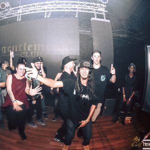 Meet your Posher, Dee